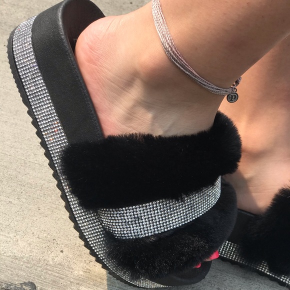 💎💎💎Rhinestone Slippers💎💎💎 - Picture 4 of 6